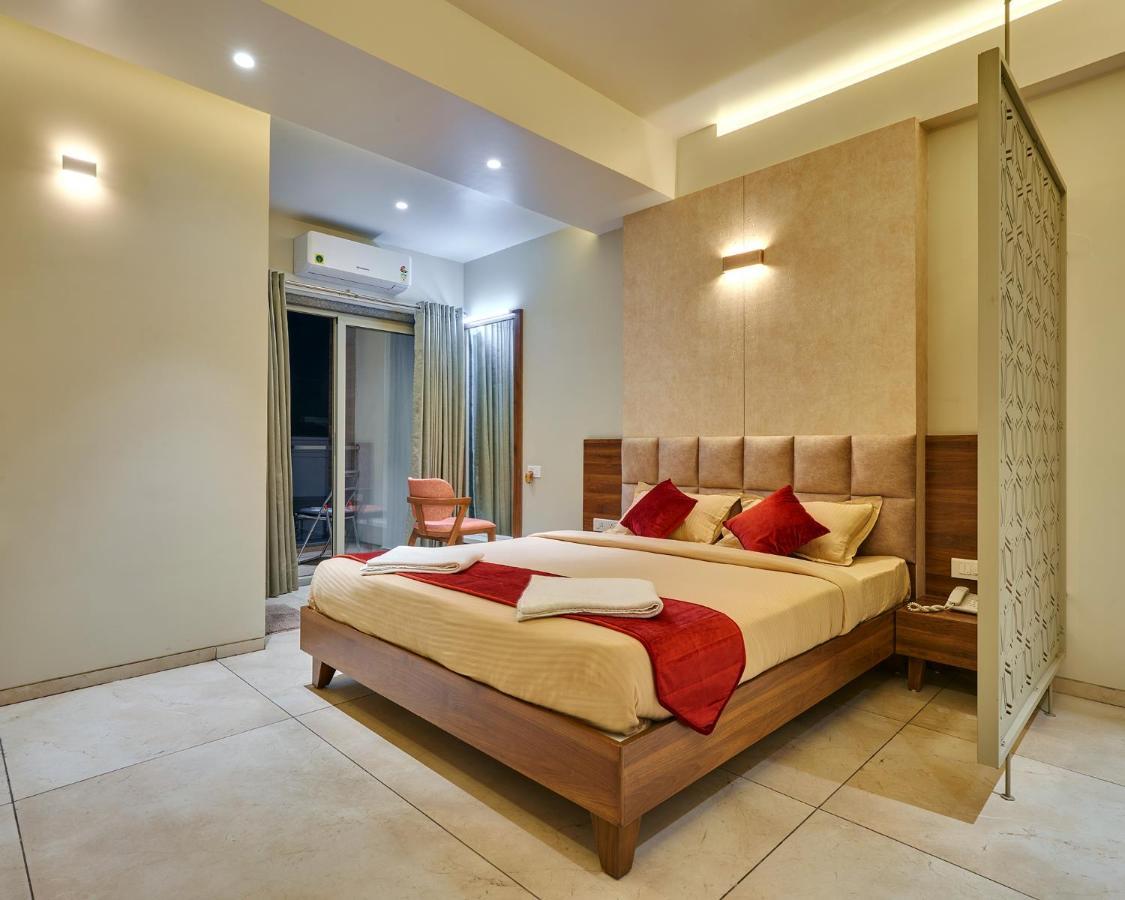 Hotel Swamini Kolhapur Exterior photo